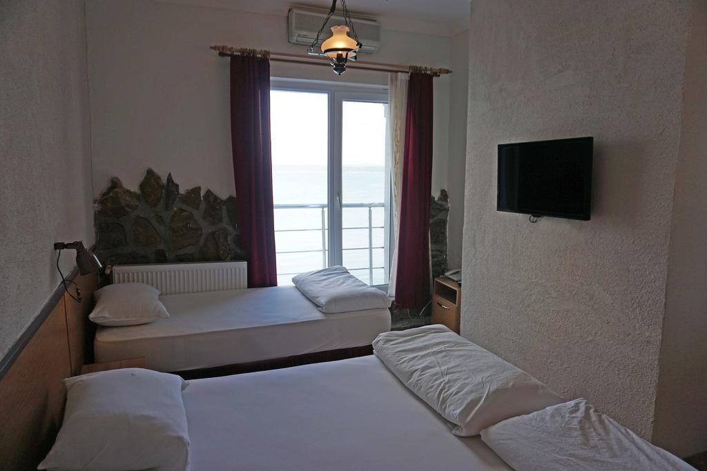Aqua Boss Hotel Eceabat Buitenkant foto