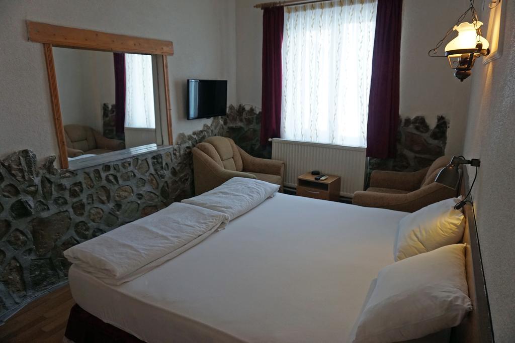 Aqua Boss Hotel Eceabat Buitenkant foto